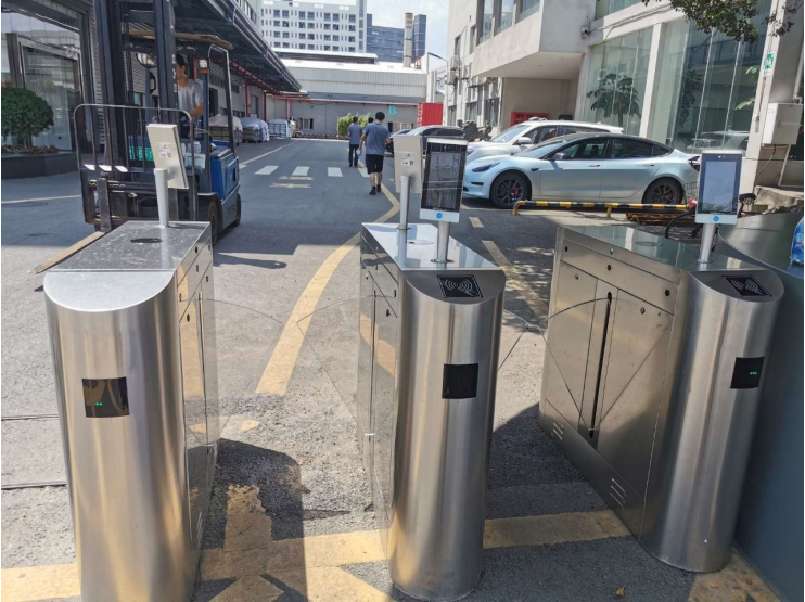 1688095672615956.png image.png